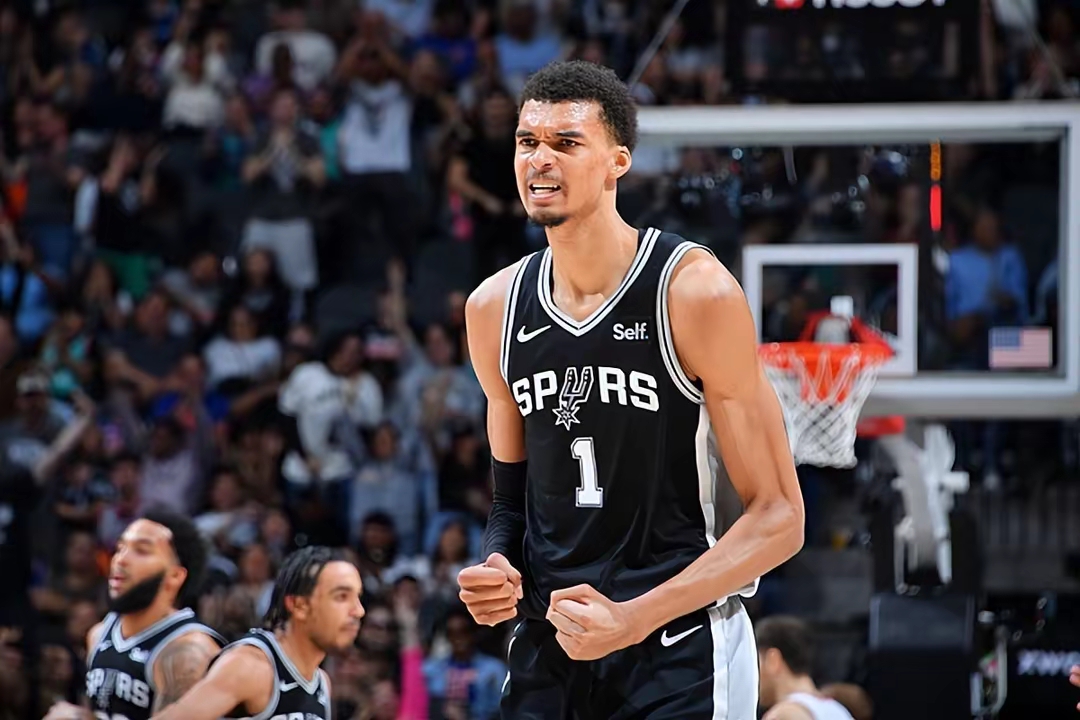 开云体育登录-包含阿斯顿维拉国际比赛日篮板制胜，志在NBA常规赛名次提升，赛场秩序良好，团队化学反应显著的词条