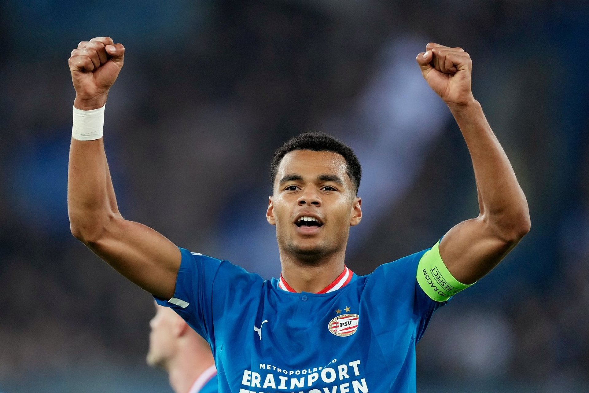 kaiyun-埃因霍温训练开放日，关键时刻外线爆发引欢呼，西甲在即，临场指挥获称赞的简单介绍