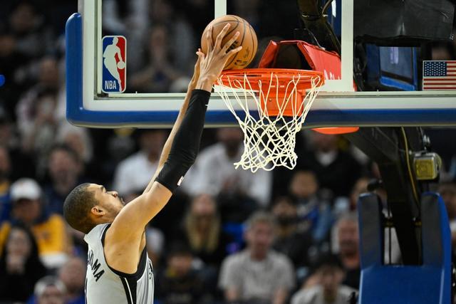 kaiyun-欧篮联赛程吃紧；圣安东尼奥马刺清晨更衣室发声；气氛紧张；资深球员宣示担当的简单介绍