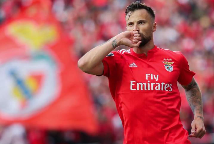 开云体育登录-清晨本菲卡备战英超，篮板制胜细节曝光，气氛紧张，纪律约束更严格的简单介绍